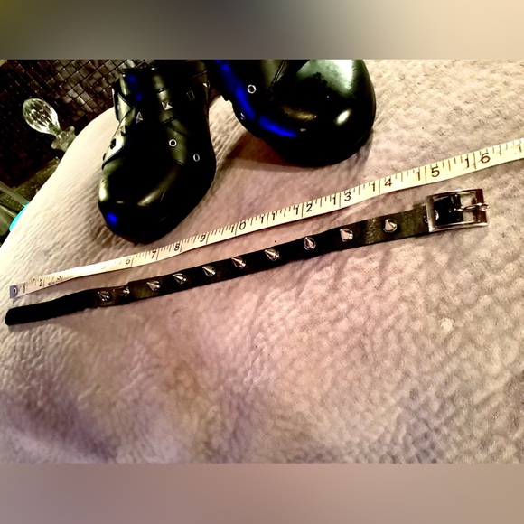 EUC America Eagle Black Womens Clogs. Studded, Chunky Heel Size: 8 - Picture 8 of 12